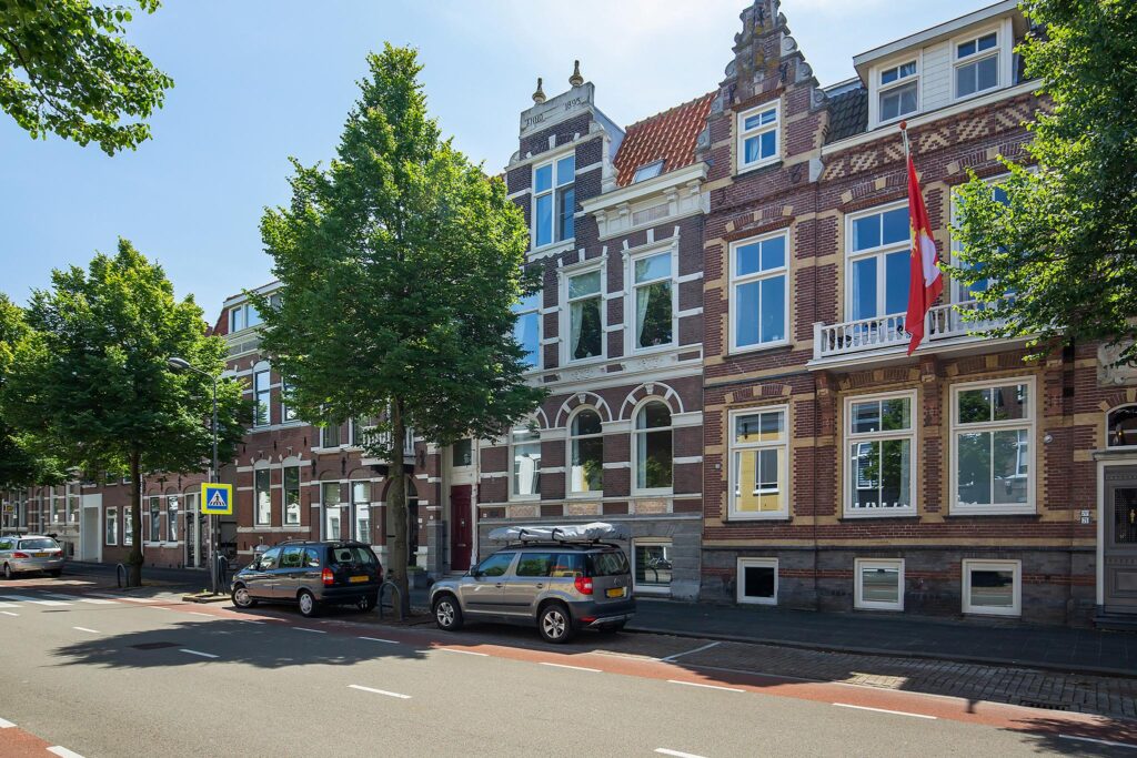 Badhuisstraat 67-69