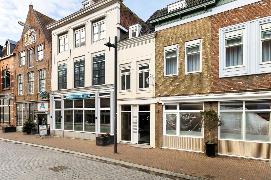 Nieuwendijk 65